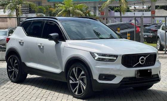 VOLVO XC40 1.5 T5 RECHARGE R-DESIGN GEARTRONIC VOLVO XC40 1.5 T5 RECHARGE R-DESIGN GEARTRONIC